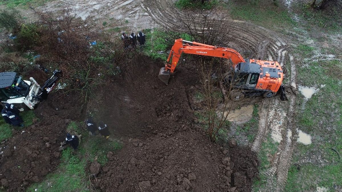 11 Yıldır Kayıp Olan Anne ve Kızın Cesedini Bulma Ümidiyle Kazı Başlatıldı