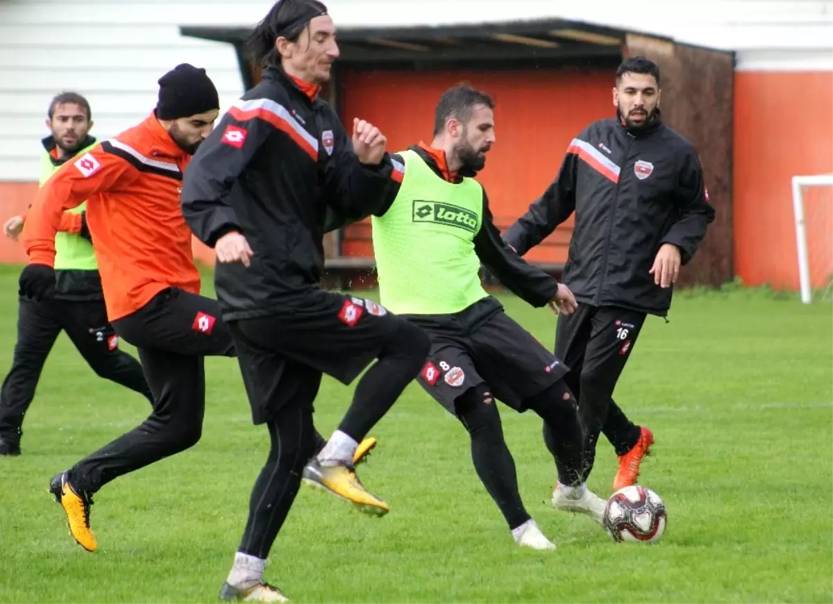 Adanaspor Yağmur Altında Çalıştı