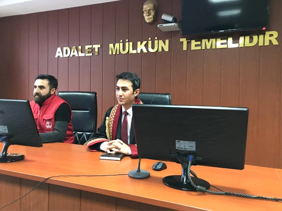 Adliyede Adil Olmayı Anlattılar