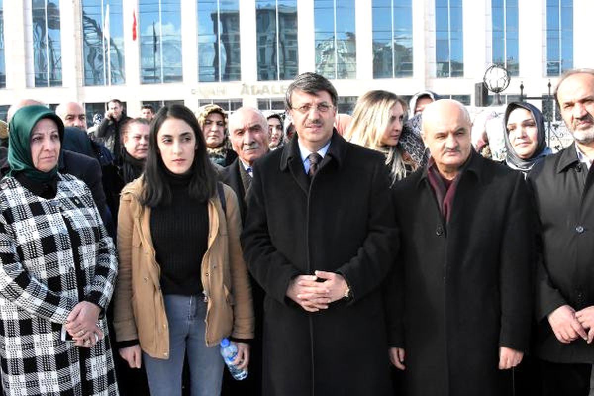 AK Parti\'li Muştu\'nun Öldürülmesine İlişkin Dava Ertelendi