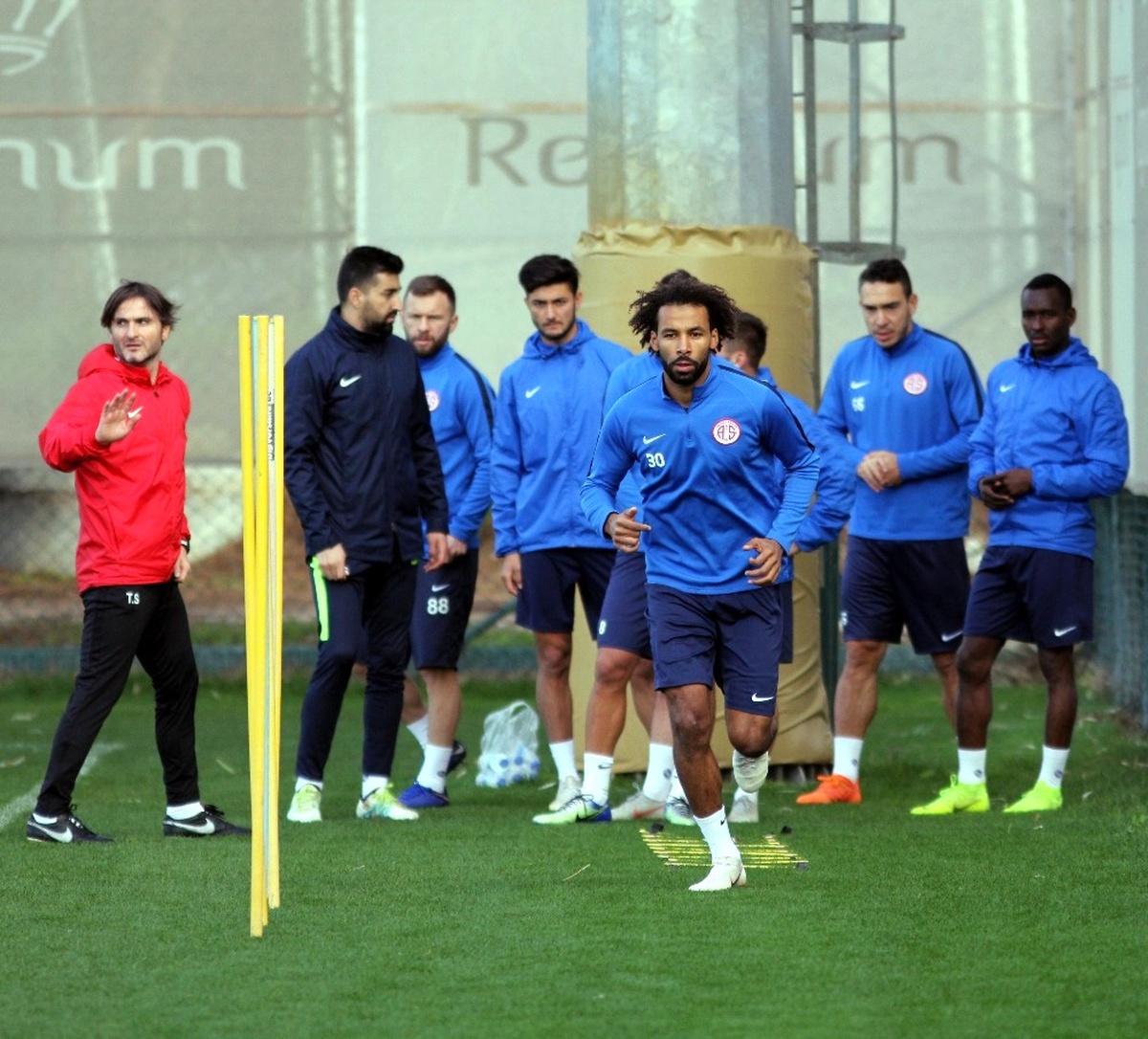 Antalyaspor\'da İkinci Yarı Hazırlıkları Sürüyor
