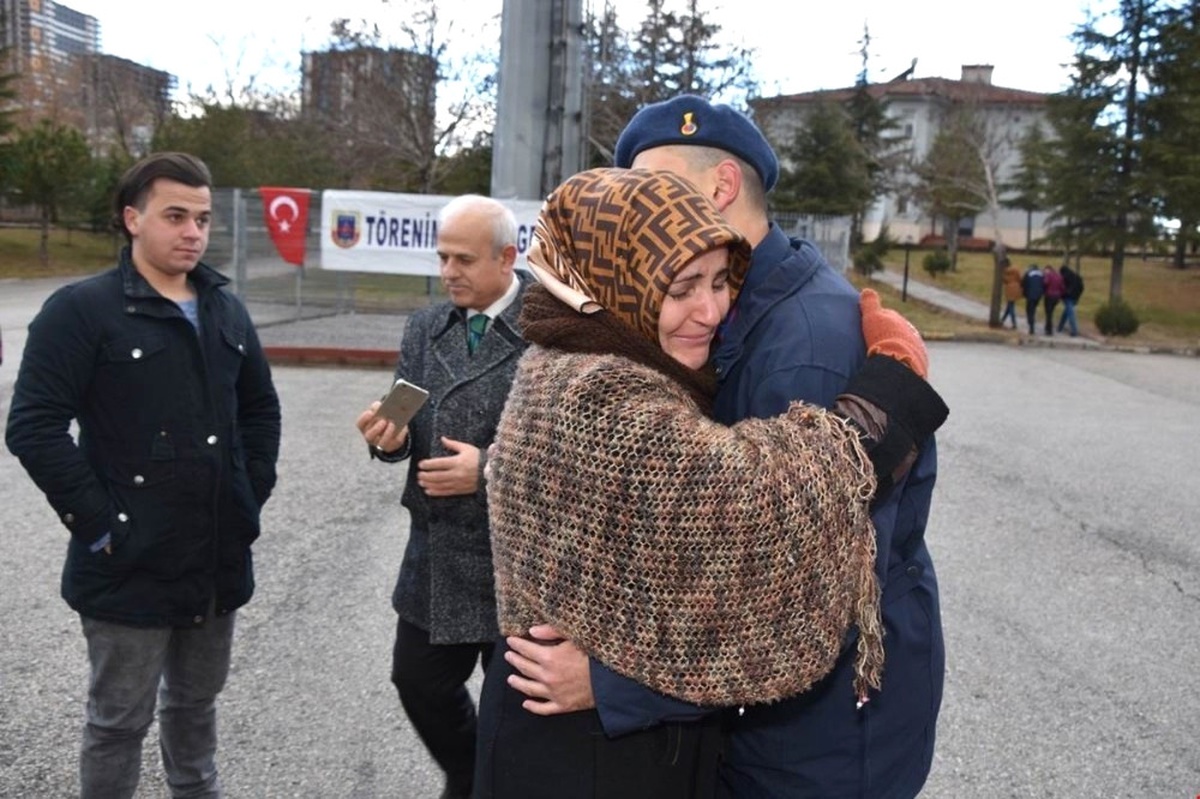 Askerlerin Yemin Töreninde Duygusal Anlar