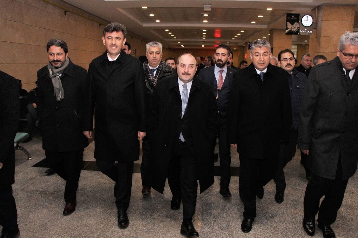 Bakan Varank Eskişehir\'den Ayrıldı
