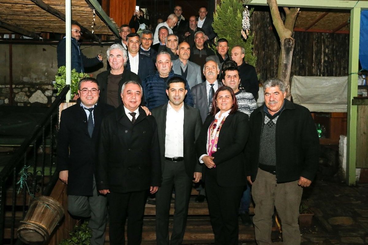 Başkan Çerçioğlu Kuşadası\'nda Muhtarlarla Buluştu