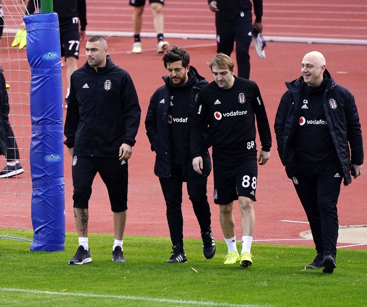 Burak Yılmaz Beşiktaş\'ta İlk Antrenmanına Çıktı