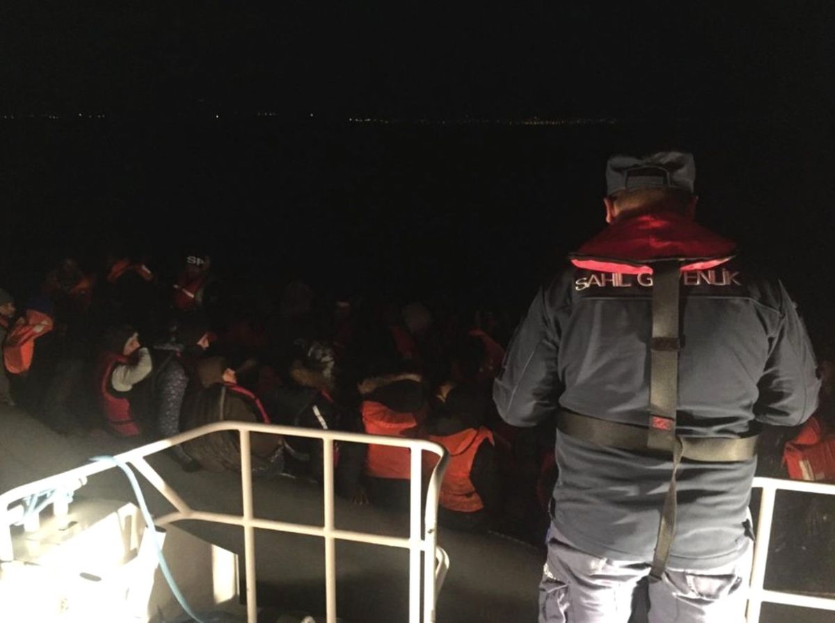 Davutlar\'da 41\'i Çocuk 94 Kaçak Göçmen Yakalandı