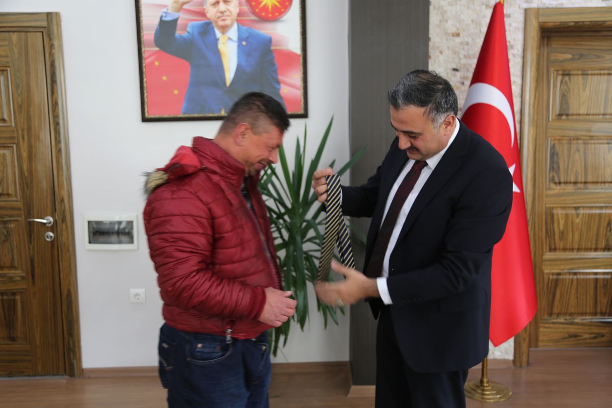 Develi\'nin Gülü Sinan\'dan Başkan Cabbar\'a Doğum Günü Hediyesi