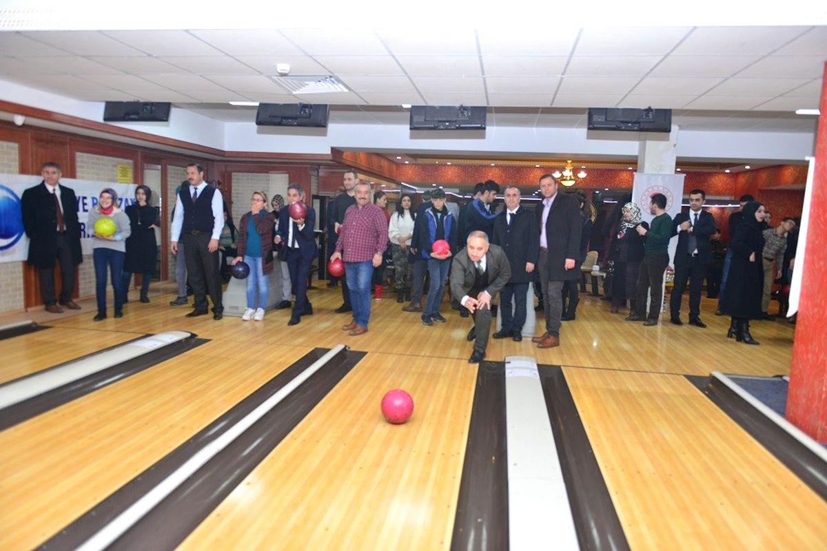Elazığ\'da "Aşmak İçin Hareket Et"Projesi