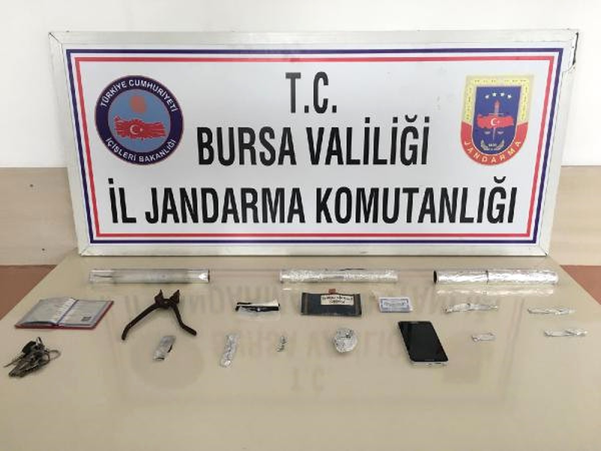 İnegöl\'de Zehir Tacirlerine Operasyon: 4 Gözaltı