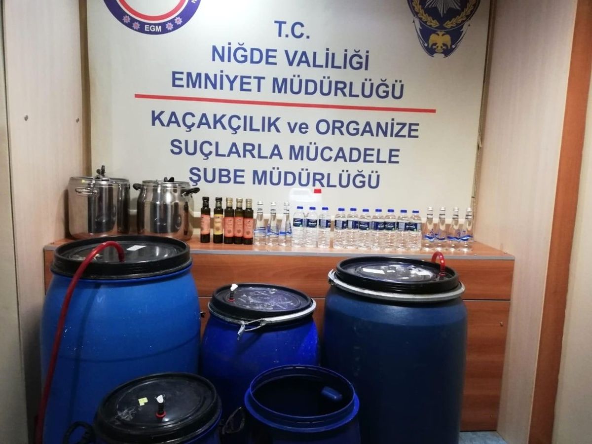 Kaçak İçki Satıcısı Gözaltına Alındı