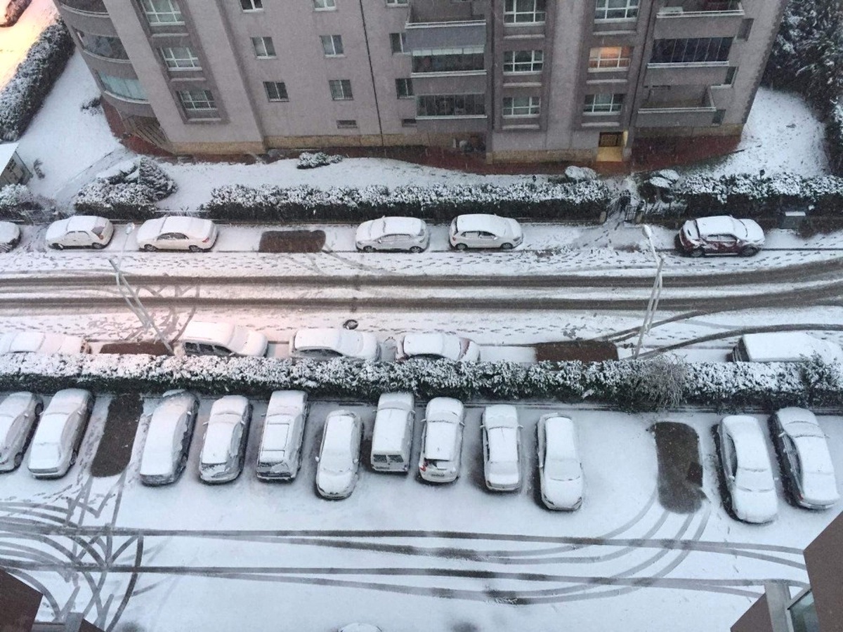 Kar Yağışı Bursa\'da Hayatı Olumsuz Etkiliyor