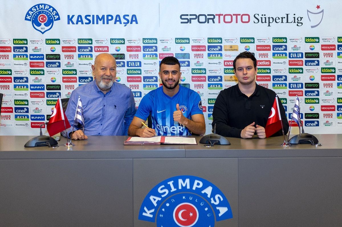 Kasımpaşa Azad Toptik\'i Kadrosuna Kattı