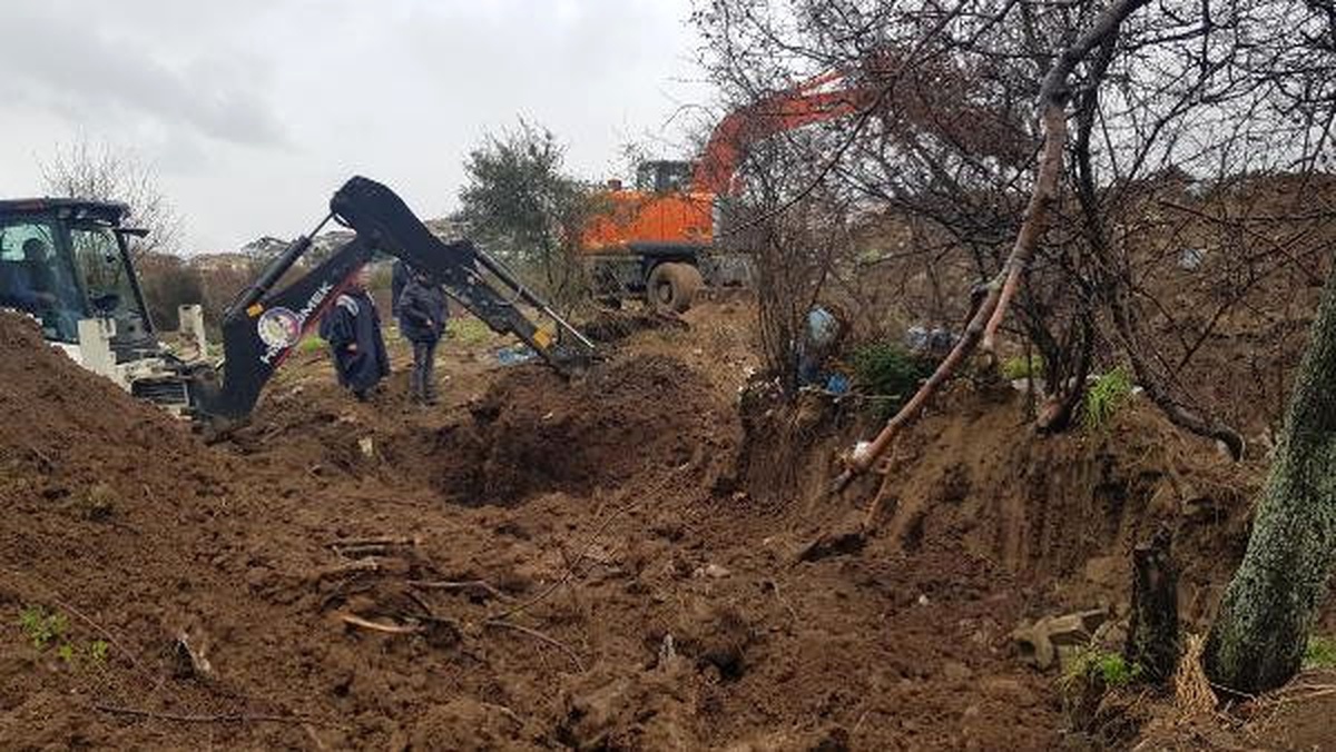 Kayıp Anne- Kızın Cesetlerinin Bulunması İçin Kazı Başlatıldı (2)