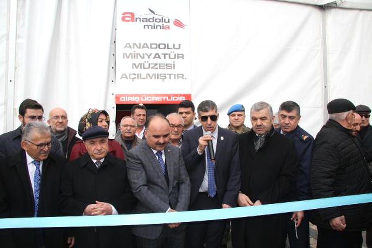 Kayseri\'de \'Anadolu Minia Müzesi Sergisi\' Açıldı