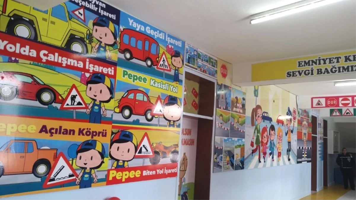 Kulu Atatürk İlkokuluna Trafik Eğitimi ve Akıl-Zeka Oyunları Koridoru Açıldı