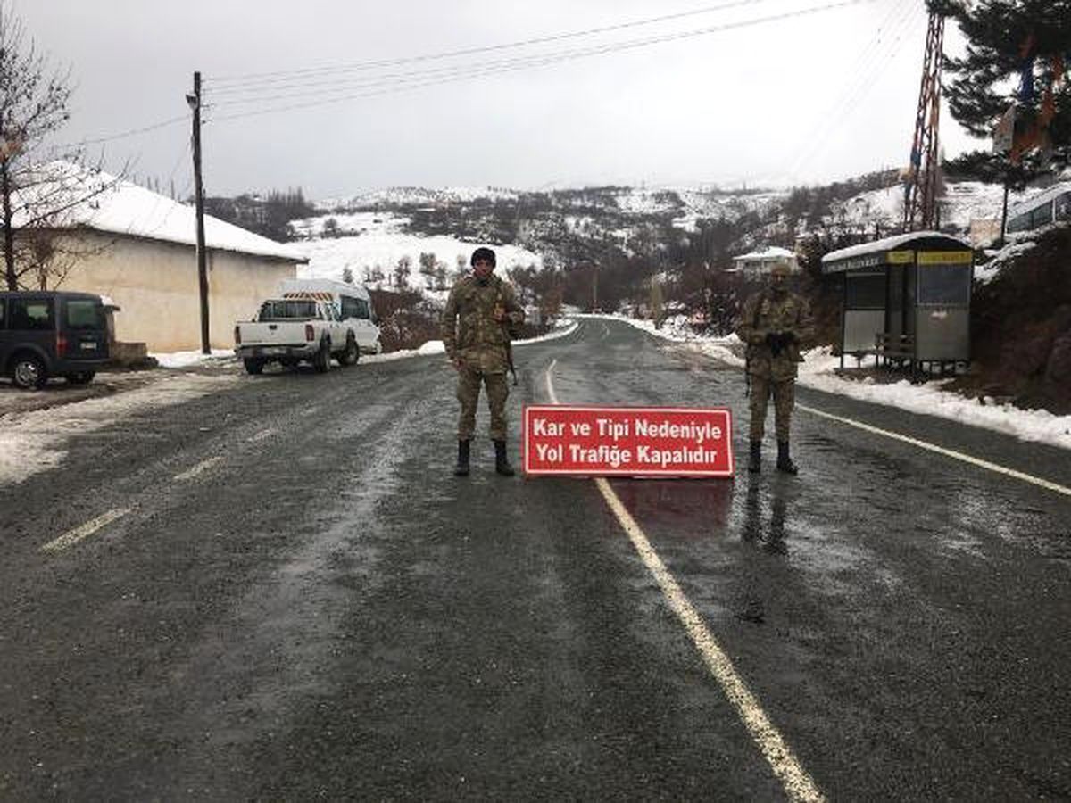 Malatya-Pütürge Yolu Kar ve Buzlanma Nedeniyle Kapatıldı