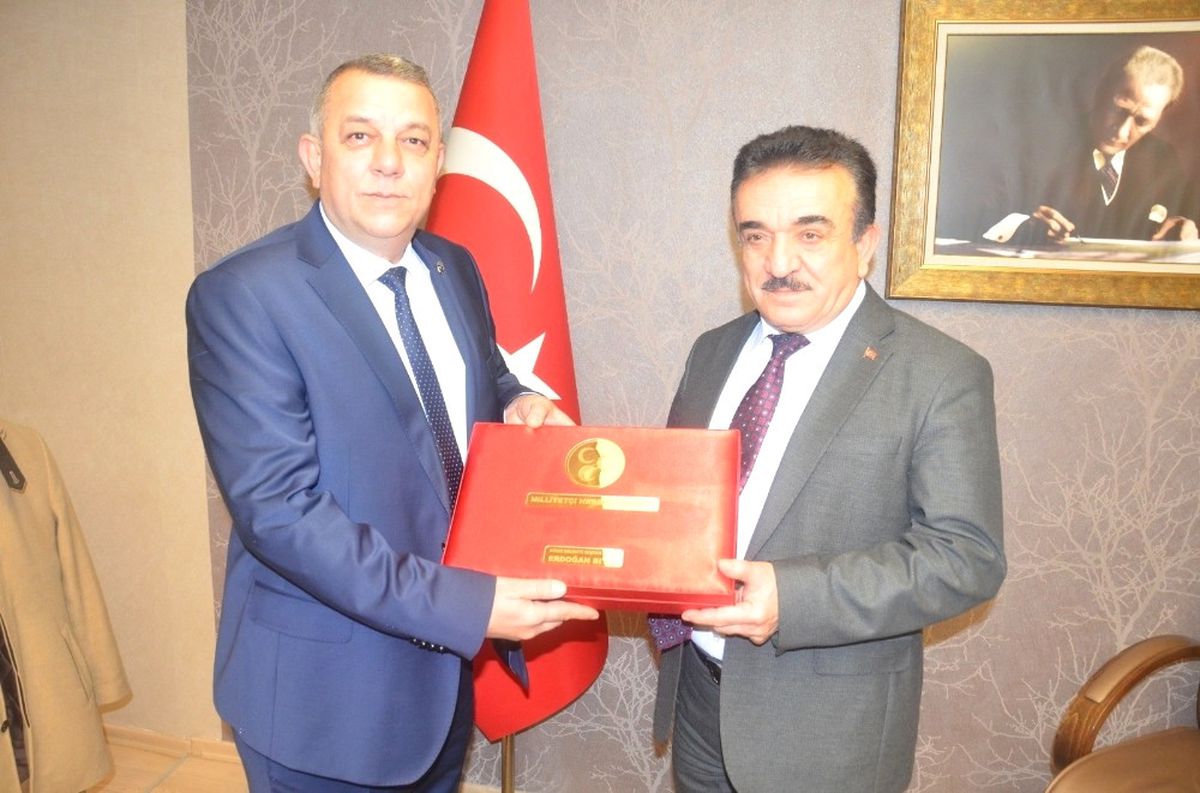 MHP\'li Başkan Adayı Bıyık, "Düzce Esnafın Sorunlarını İyi Biliyorum"