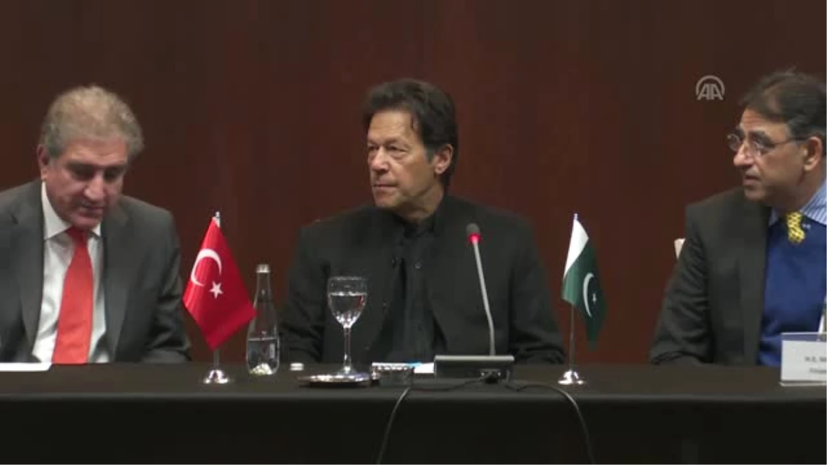 Pakistan Başbakanı İmran Han Deik Temsilcileriyle Bir Araya Geldi