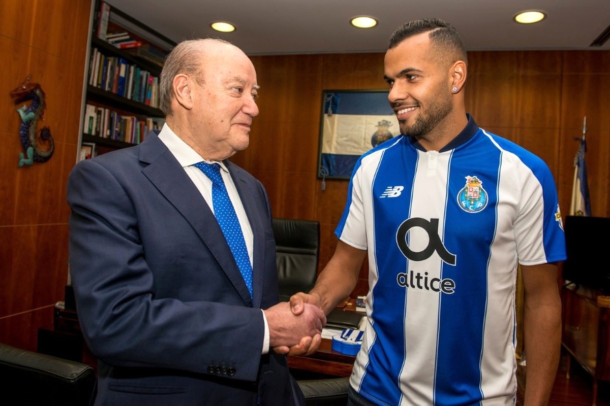 Porto, Fernando\'yu Kadrosuna Kattı