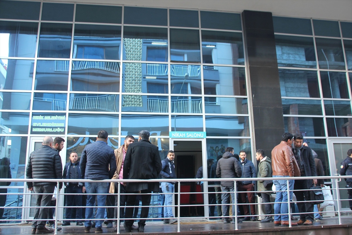 Serik Belediyesi\'ne Ait Taşınmazlar İcrayla Satıldı