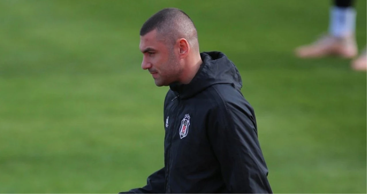 Trabzonspor, Burak Yılmaz\'ın Beşiktaş\'a Transfer Olduğunu Açıkladı