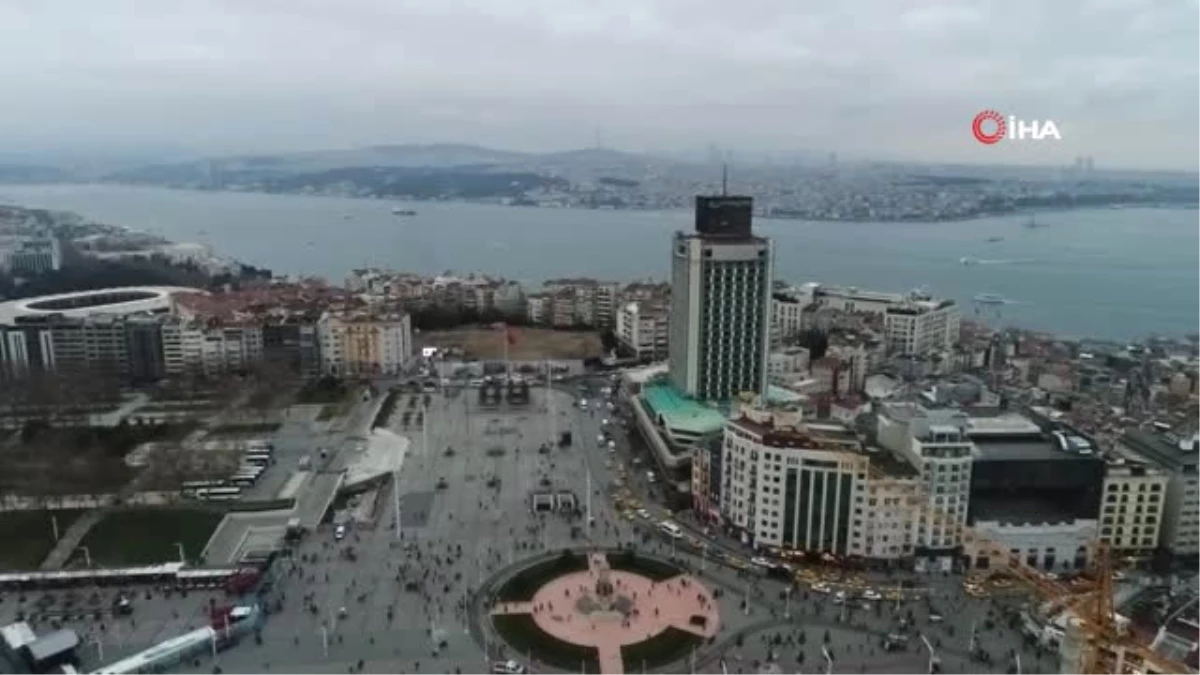Taksim\'in Siluetine Çamlıca Kulesi
