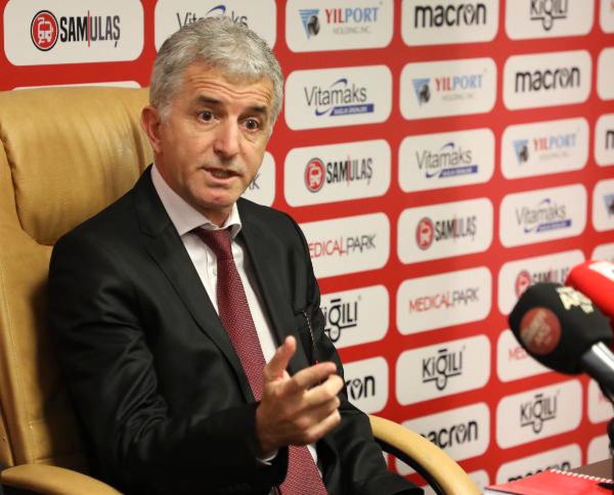 Tff\'den İstifa Eden Yücel Uyar, Yılport Samsunspor\'a İmza Attı