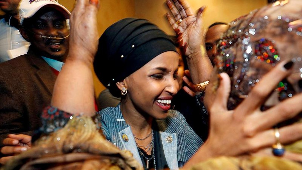 Video | ABD Tarihinde İlk: Başörtülü Kongre Üyesi Ilhan Omar Genel Kurulda