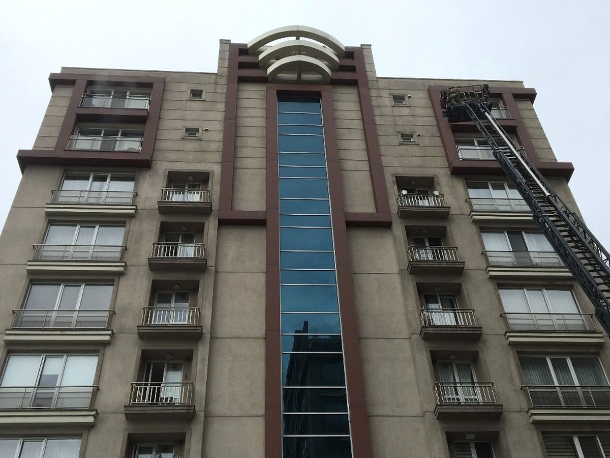 Zeytinburnu\'nda Sitede Yangın Paniği