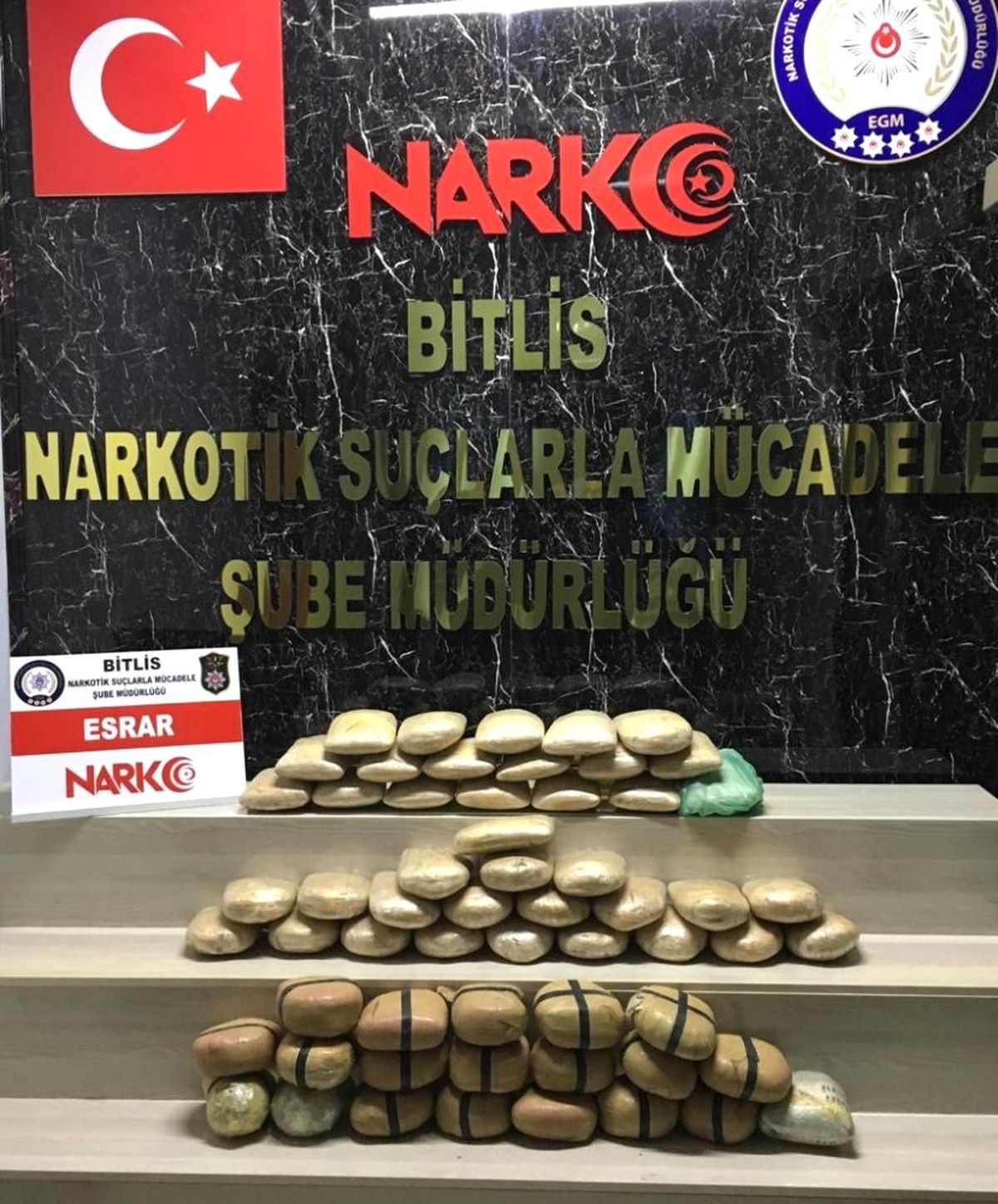 Bitlis\'te 61 Kilo Esrar Ele Geçirildi