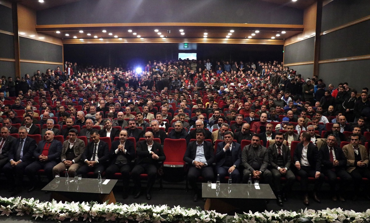 Büyükşehir Belediye Erzurumspor\'un Yeni Başkanı Üneş Oldu