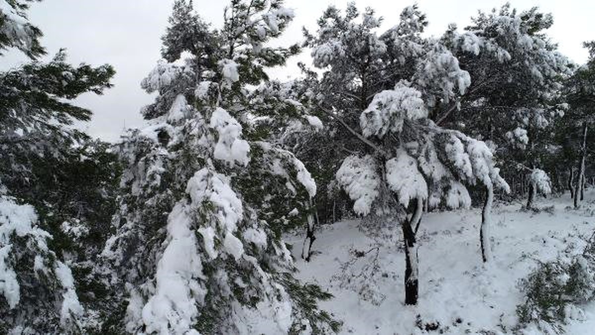 Çanakkale\'de Kar Güzelliği Havadan Görüntülendi