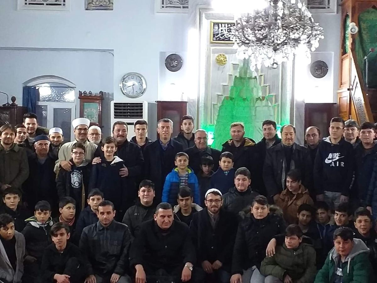 Edremit Gençliği Sabah Namazında Buluştu