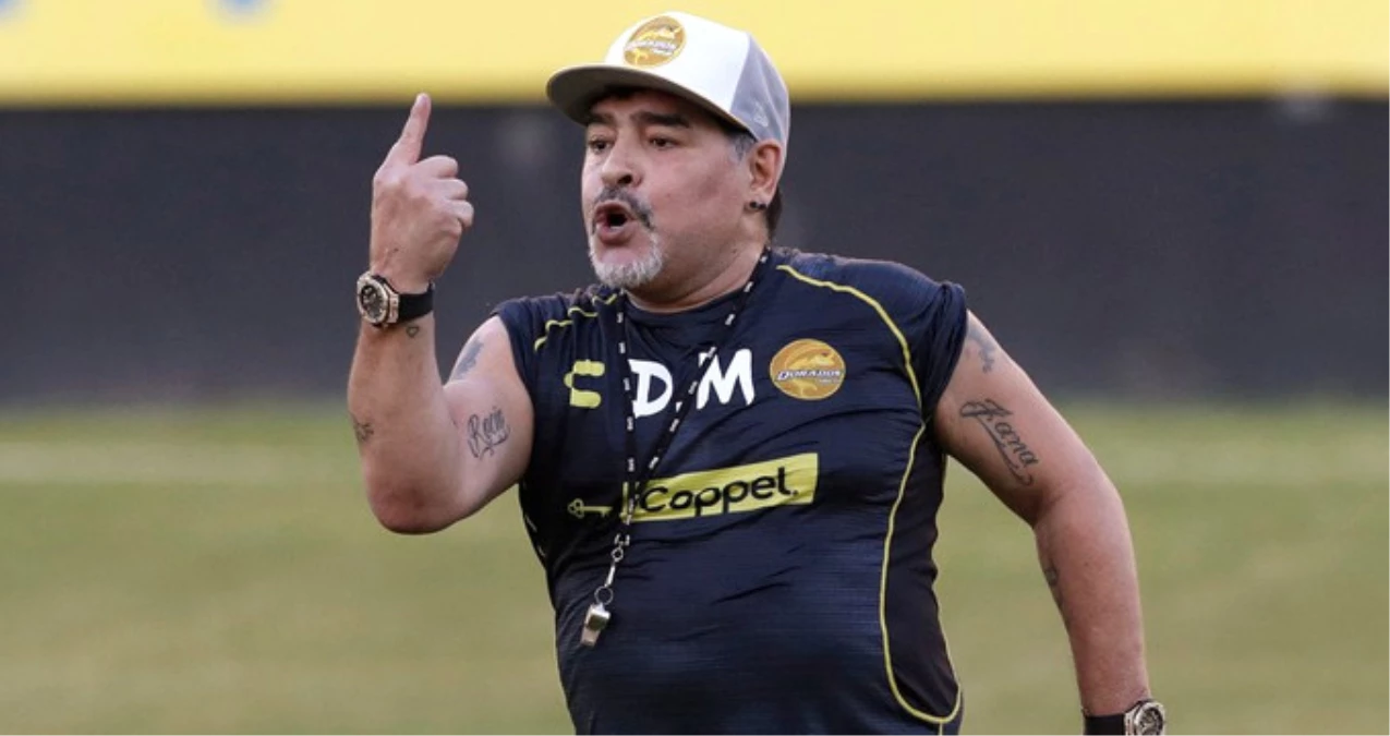 Efsane Futbolcu Maradona, Mide Kanaması Teşhisiyle Hastaneye Kaldırıldı