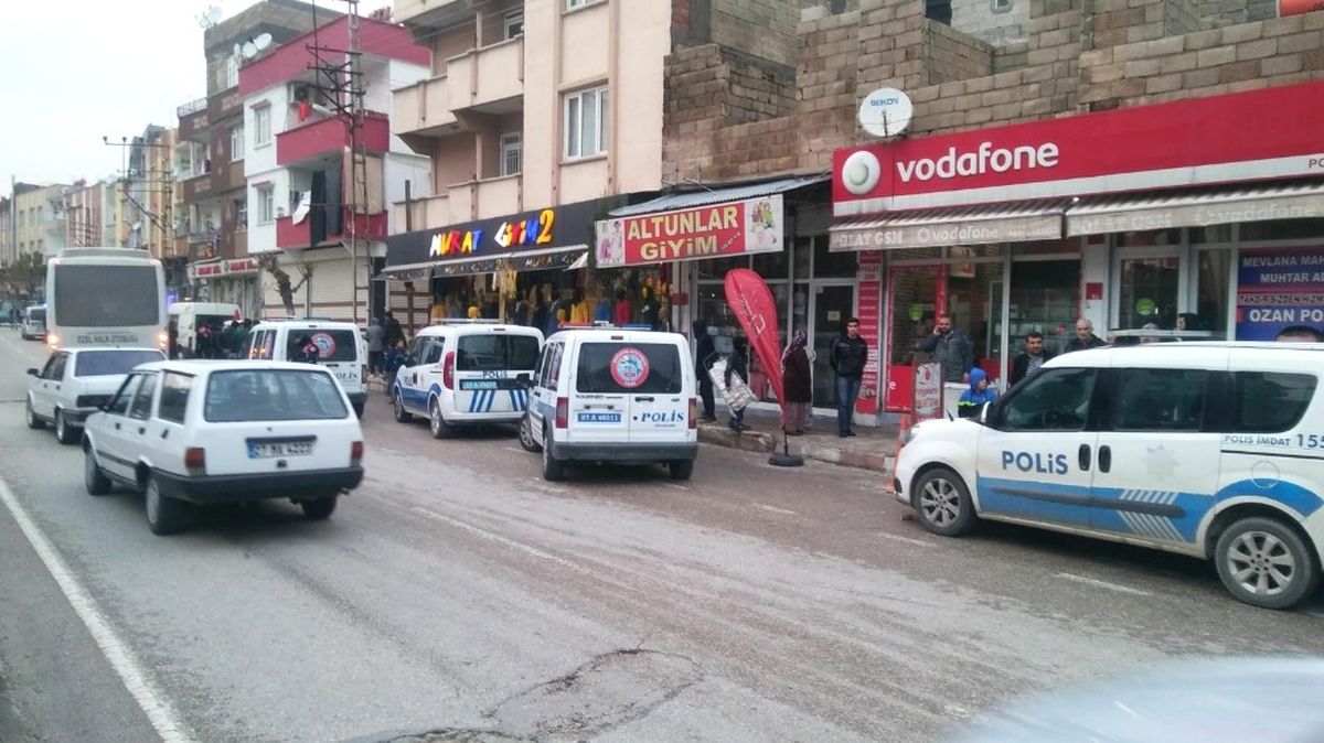 Erkek Tarafı Pompalı Tüfeklerle Kız Evini Bastı: 18 Yaralı