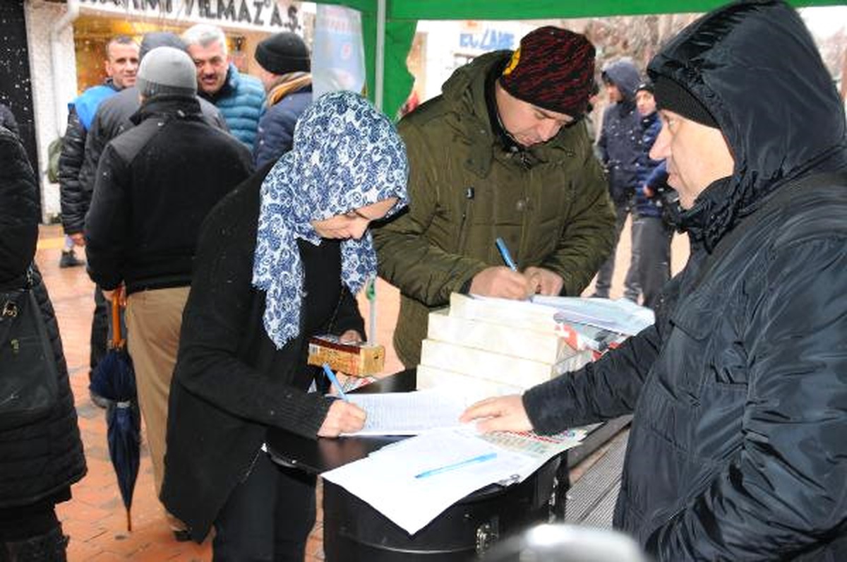 Eskişehir\'de, Tank Palet Fabrikası İçin İmza Kampanyası