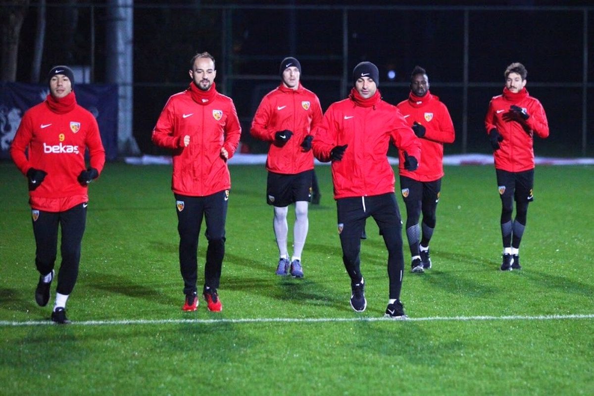 Kayserispor\'da Kampta Neşeler Yerinde