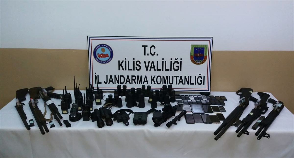 Kilis\'te Göçmen Kaçakçılığı: 11 Gözaltı