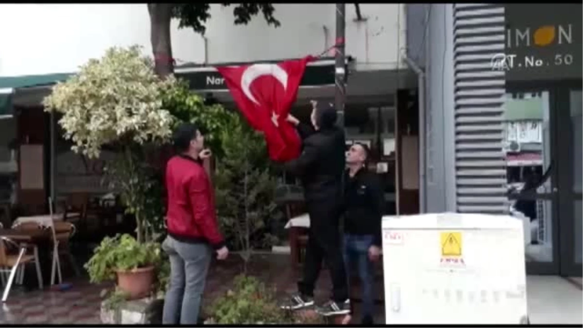 Mehmetçik\'in "Bayrak" Hassasiyeti