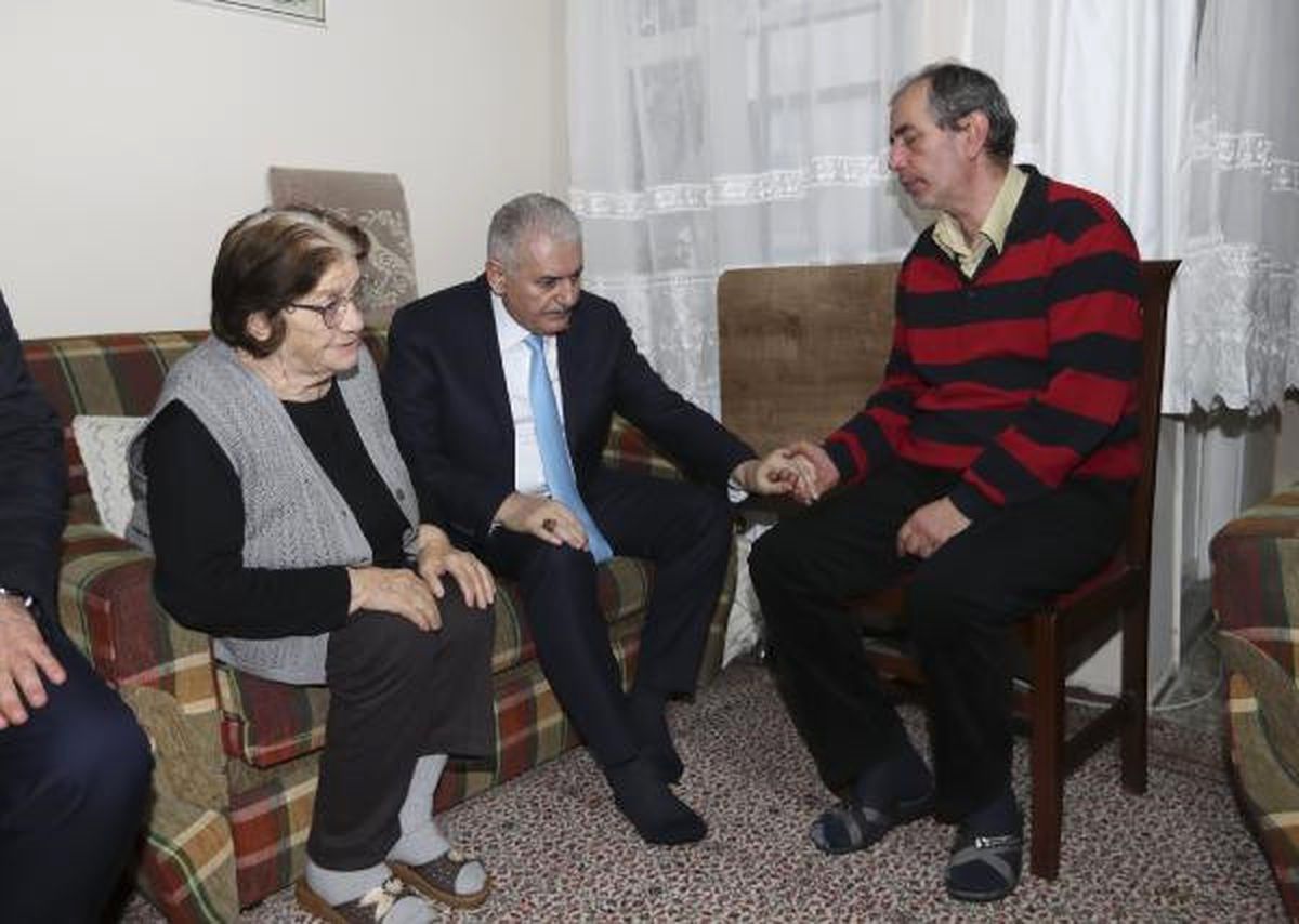 TBMM Başkanı Yıldırım\'dan Acılı Aileye Ziyaret (Ziyaretten Fotoğraflarla)