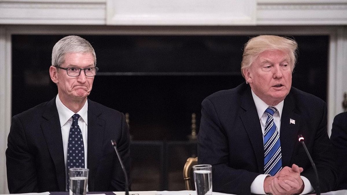 Trump\'tan Tim Cook\'a: Apple Üretimini Amerika\'da Yapsın
