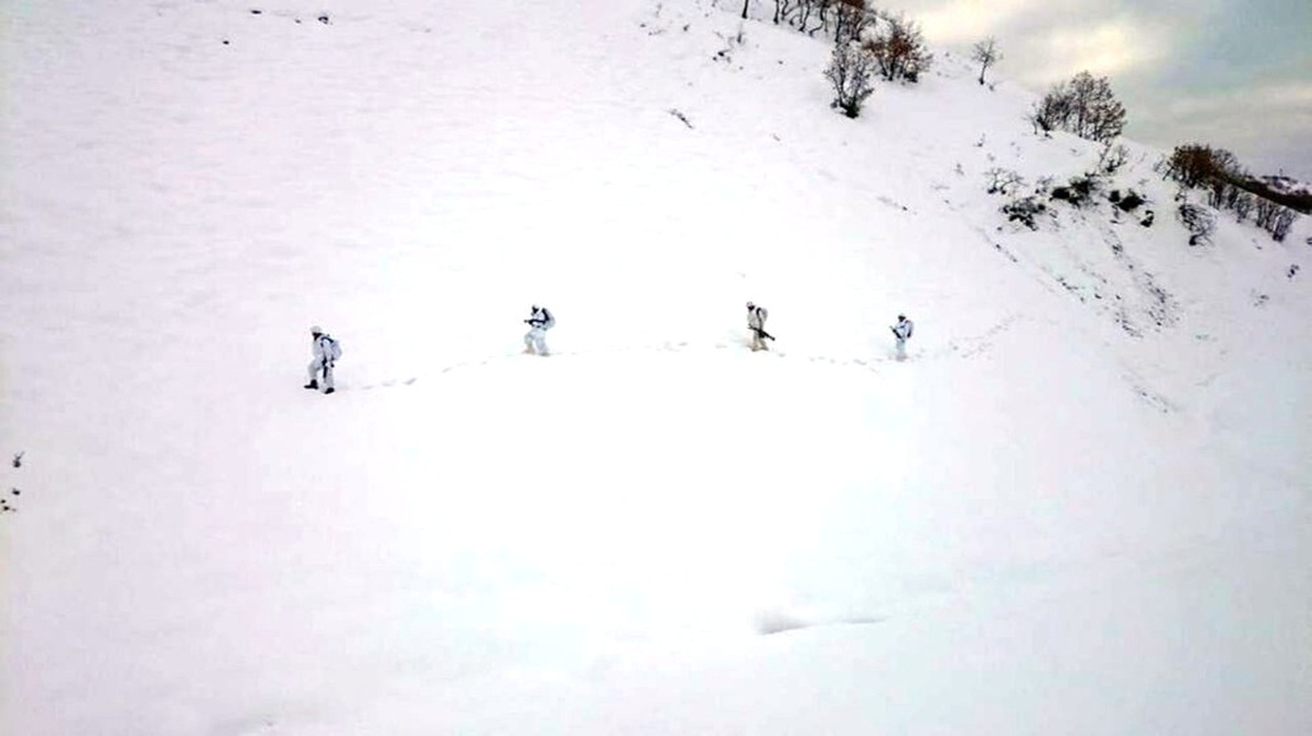 Tunceli Terörden Temizlendi,teröristlerin 200\'ü Ölü, 31\'i Sağ Ele Geçirildi