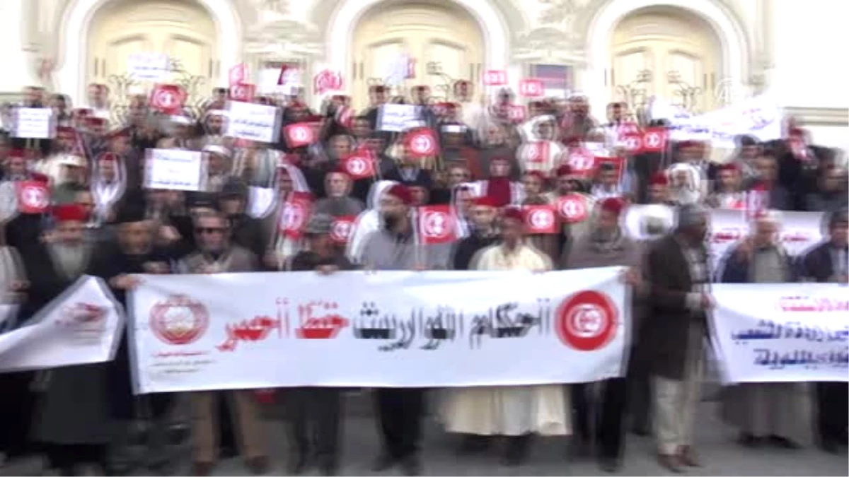 Tunuslu İmamlar Eylem Yaptı