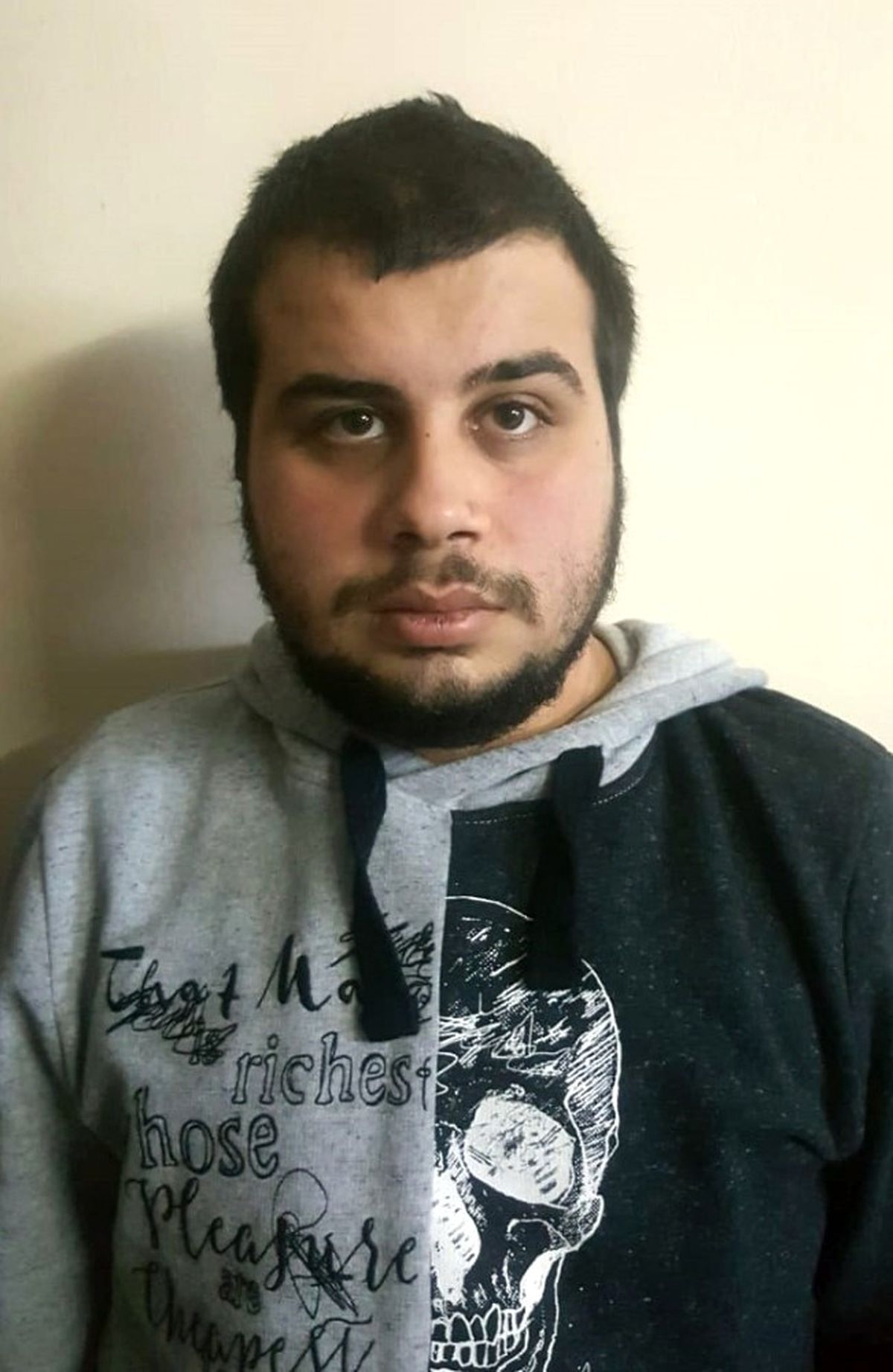 Ukrayna\'da Türk Kızlarını Öldürdüğü İddia Edilen Zanlı İstanbul Pendik\'te Yakalandı