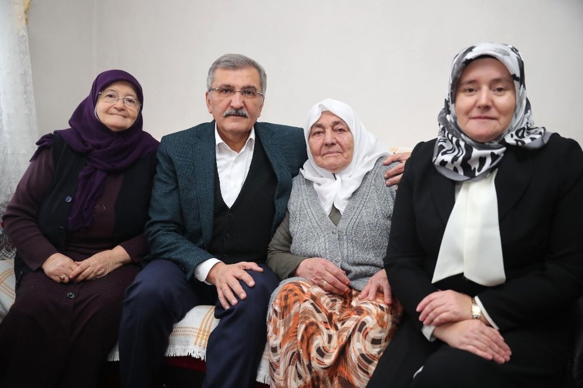 AK Parti Beykoz Belediye Başkan Adayı Murat Aydın, Ev Ziyaretlerine Başladı