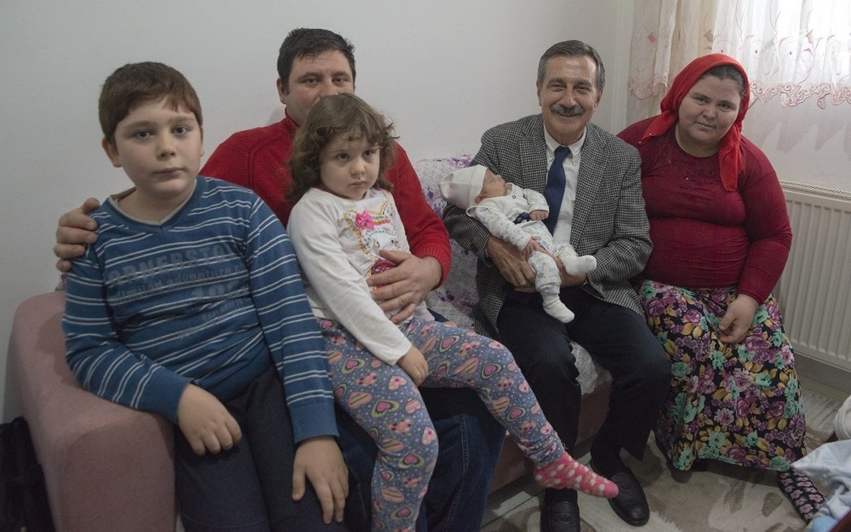 Başkan Ataç\'ın \'Hoş Geldin Bebek\' Ziyaretleri Sürüyor