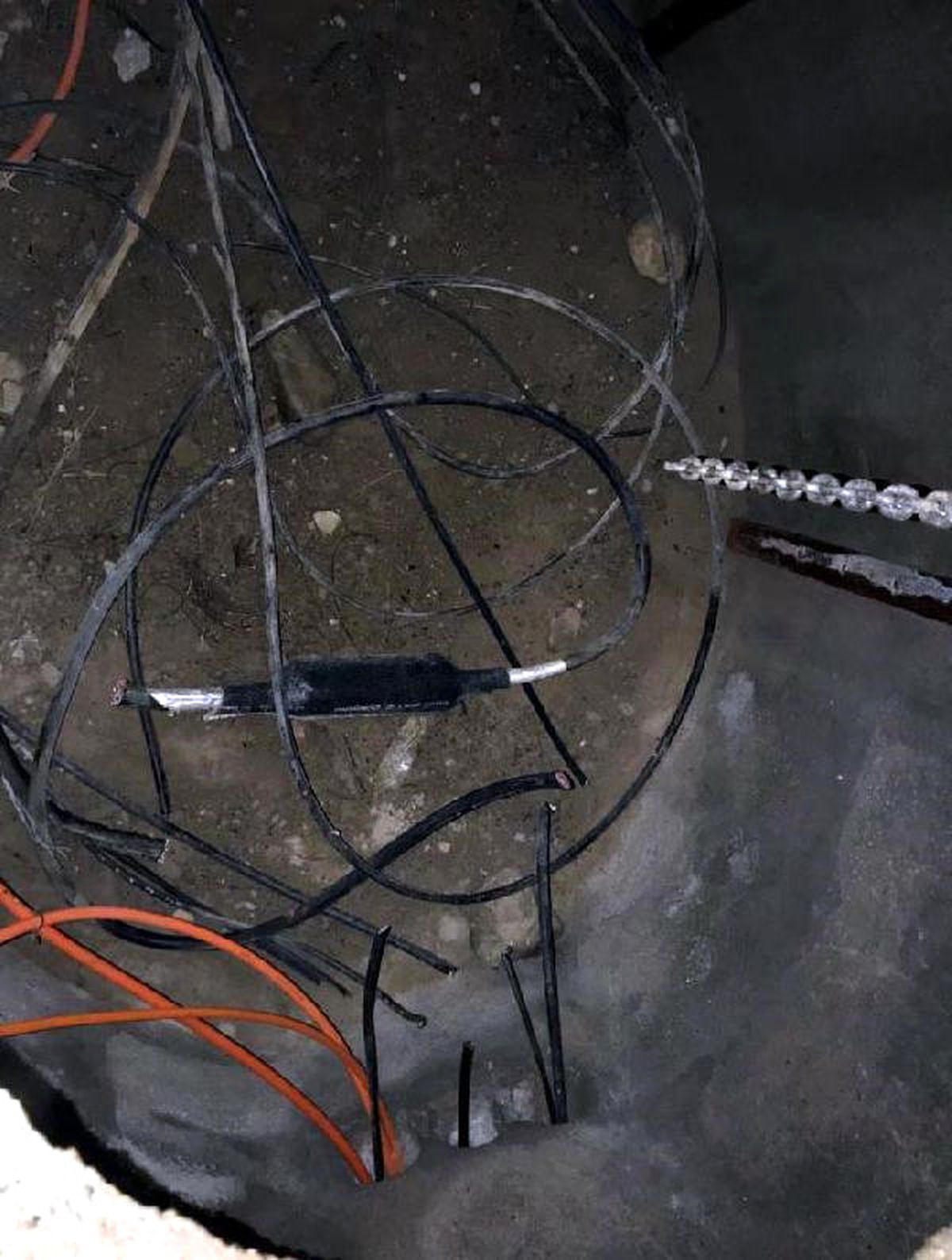 Dicle Üniversitesi\'nin Fiber Kablolarını Çalmaya Kalkıştılar