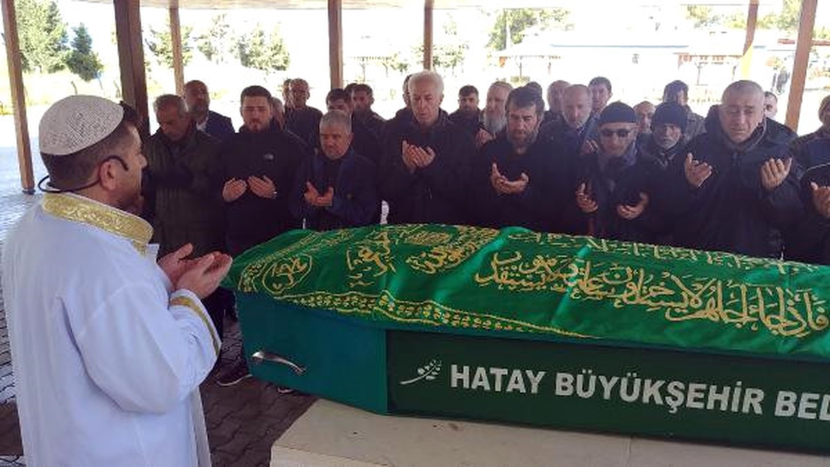 Minik Mertcan, Gözyaşlarıyla Toprağa Verildi (2)