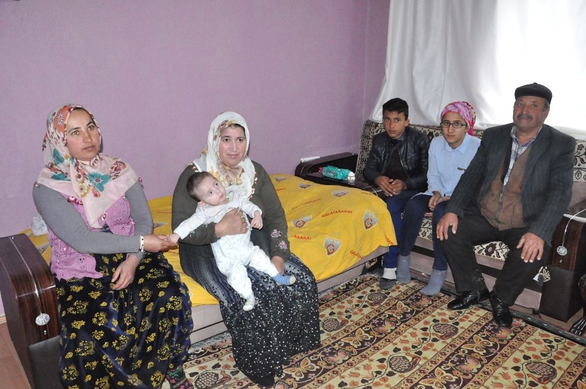 Minik Muhammet Her Geçen Gün Reflekslerini Kaybediyor