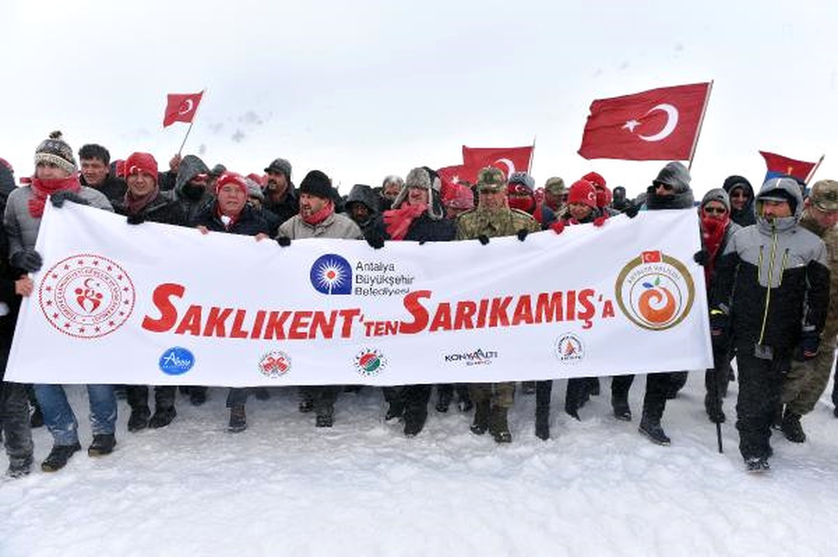 Saklıkent\'te Sarıkamış Şehitleri İçin Yürüyüş